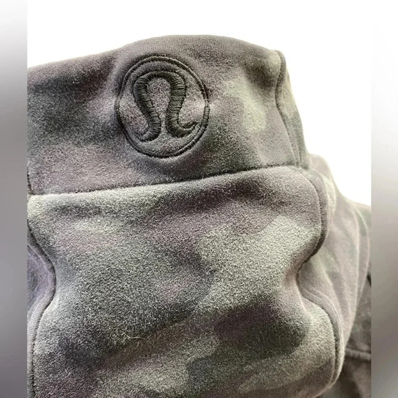 Lululemon  Scuba Camo Hoodie Size 8 - Picture 7 of 9